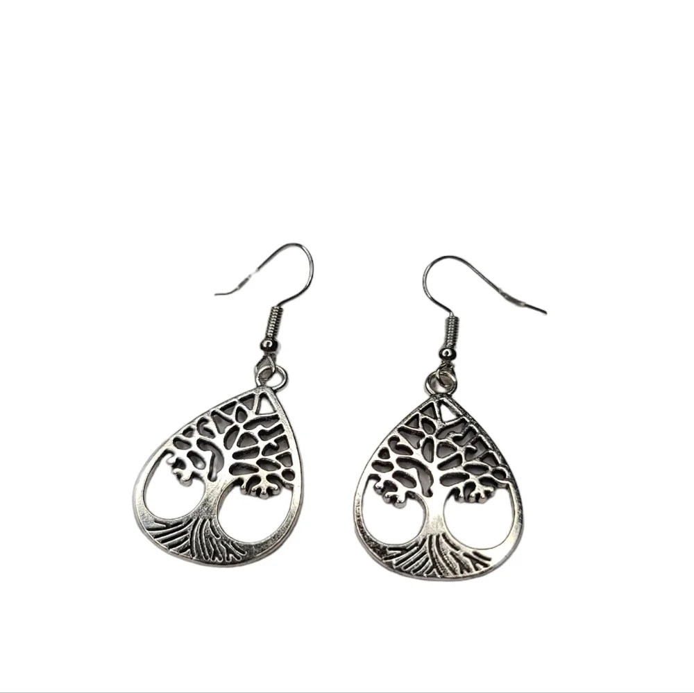 NWT Water Drop Tree Silver Colored Earrings